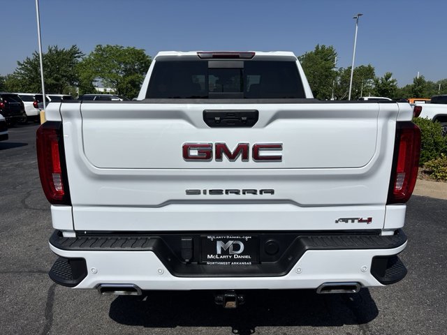 2023 GMC Sierra 1500 AT4 4WD 147WB