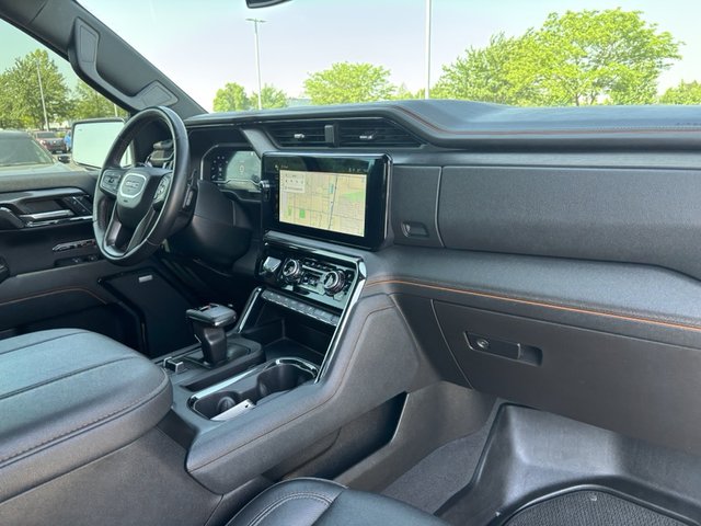 2023 GMC Sierra 1500 AT4 4WD 147WB