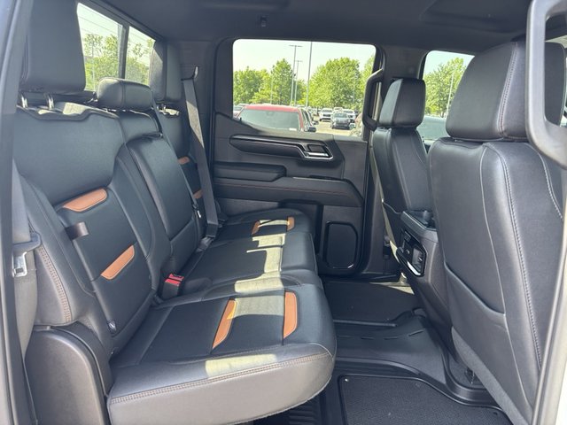 2023 GMC Sierra 1500 AT4 4WD 147WB