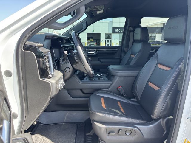 2023 GMC Sierra 1500 AT4 4WD 147WB