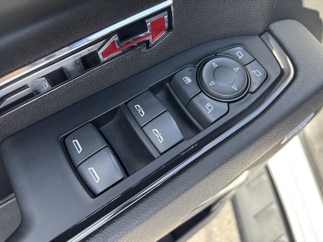 2023 GMC Sierra 1500 AT4 4WD 147WB