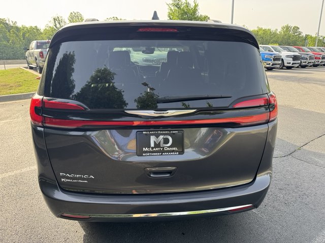 2022 Chrysler Pacifica Touring L FWD