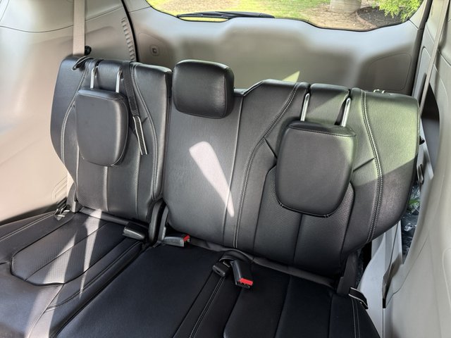 2022 Chrysler Pacifica Touring L FWD