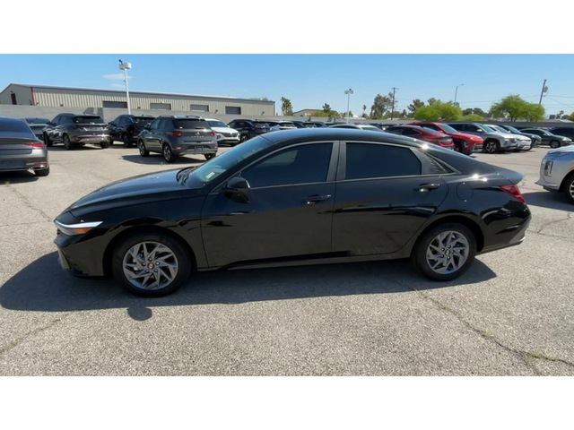 2024 Hyundai Elantra Hybrid Blue