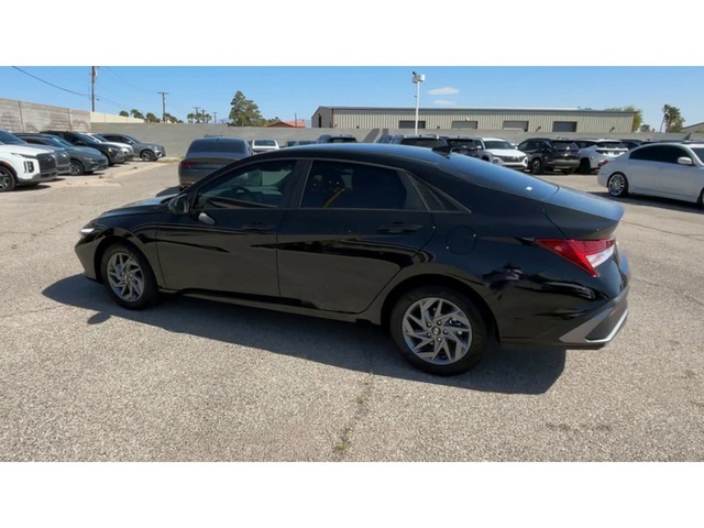 2024 Hyundai Elantra Hybrid Blue