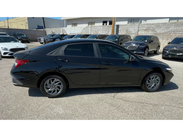 2024 Hyundai Elantra Hybrid Blue