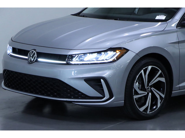 2025 Volkswagen Jetta SEL