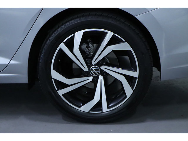 2025 Volkswagen Jetta SEL