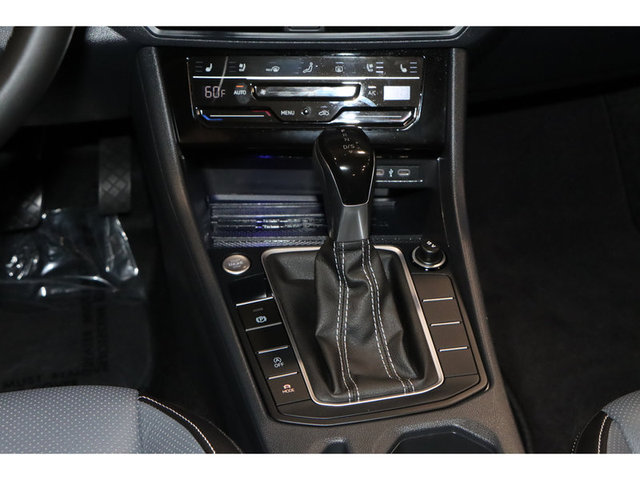 2025 Volkswagen Jetta SEL