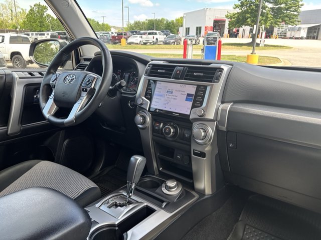 2024 Toyota 4Runner SR5 4WD