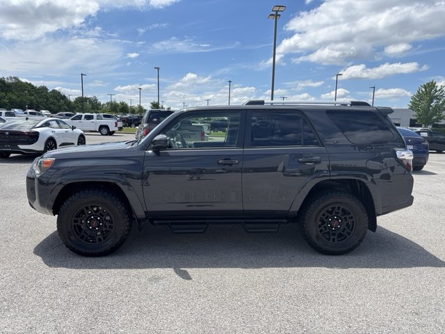 2024 Toyota 4Runner SR5 4WD