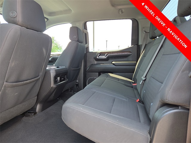 2023 Chevrolet Silverado 1500 LT Trail Boss 4WD 147WB
