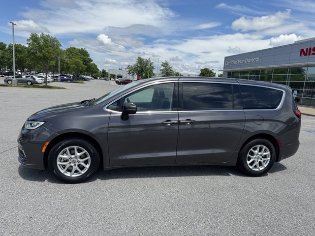 2023 Chrysler Pacifica Touring L FWD