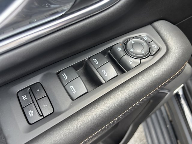 2023 GMC Yukon AT4 4WD