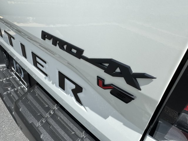 2023 Nissan Frontier PRO-4X 4WD