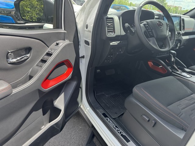 2023 Nissan Frontier PRO-4X 4WD