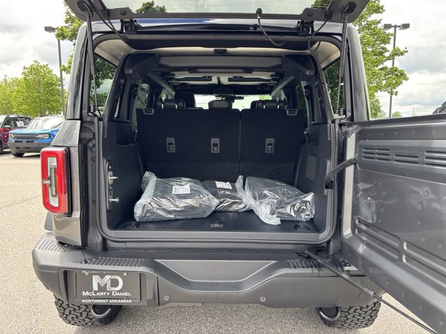2025 Ford Bronco Badlands 4Dr Adv 4WD