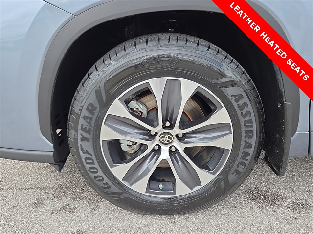 2024 Toyota Highlander FWD
