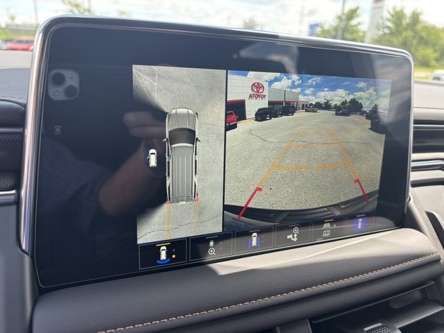 2024 GMC Yukon AT4 4WD