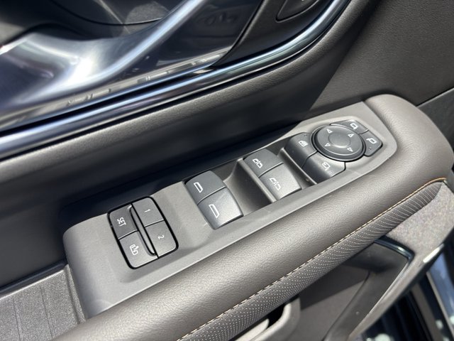 2024 GMC Yukon AT4 4WD