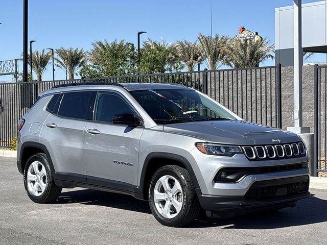 2022 Jeep Compass Latitude FWD