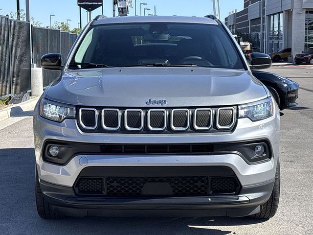 2022 Jeep Compass Latitude FWD