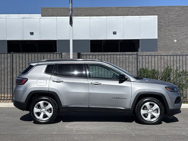 2022 Jeep Compass Latitude FWD