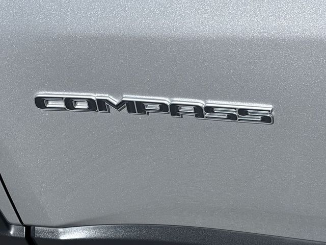2022 Jeep Compass Latitude FWD