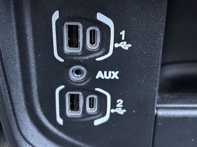 2024 Ram 3500 Laramie 4WD 6ft4 Box