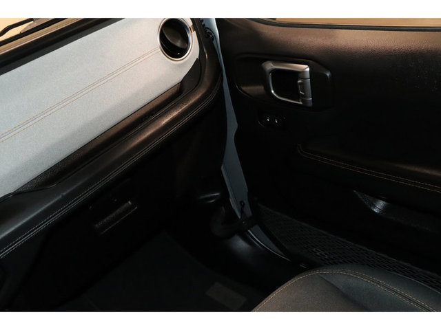 2024 Jeep Wrangler Sahara 4WD