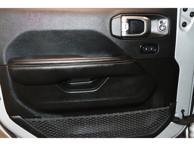 2024 Jeep Wrangler Sahara 4WD