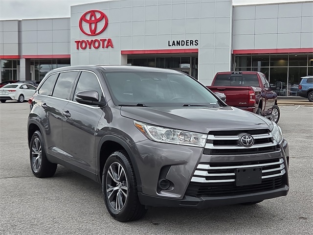2019 Toyota Highlander LE FWD