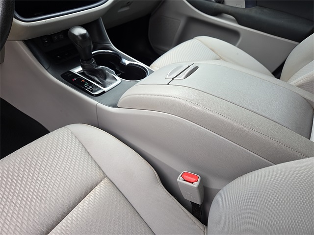 2019 Toyota Highlander LE FWD