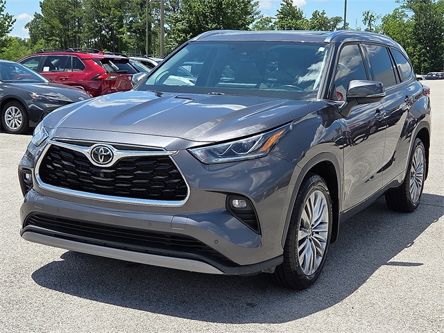 2022 Toyota Highlander Platinum FWD