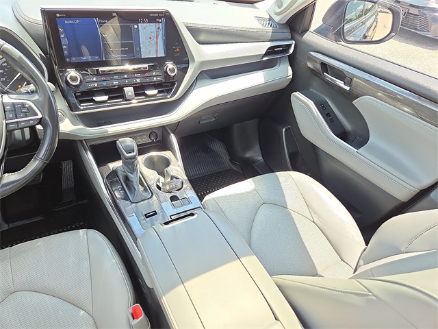 2022 Toyota Highlander Platinum FWD