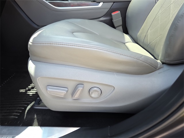 2022 Toyota Highlander Platinum FWD