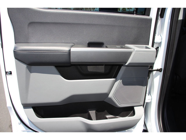 2024 Ford F-350 XLT SD 4WD 8ft Box
