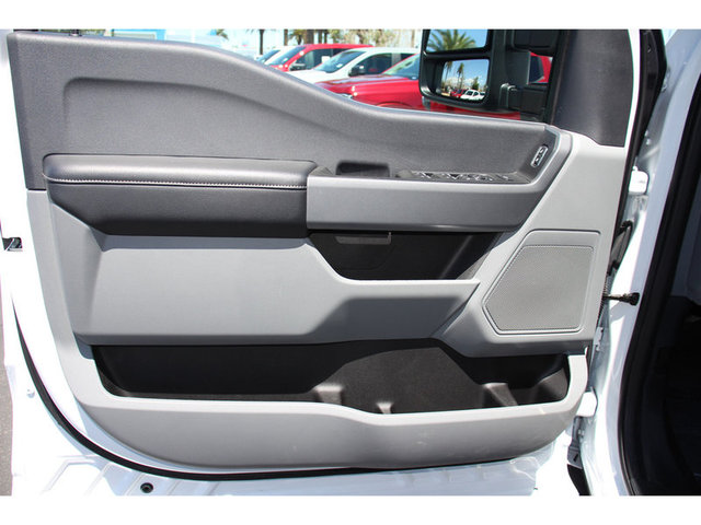 2024 Ford F-350 XLT SD 4WD 8ft Box