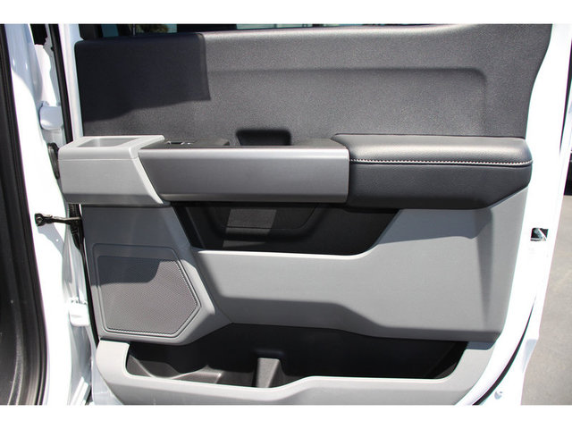 2024 Ford F-350 XLT SD 4WD 8ft Box