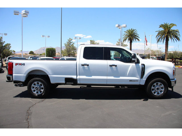2024 Ford F-350 XLT SD 4WD 8ft Box