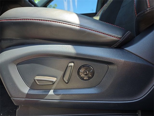 2025 Ford Explorer ST 4WD