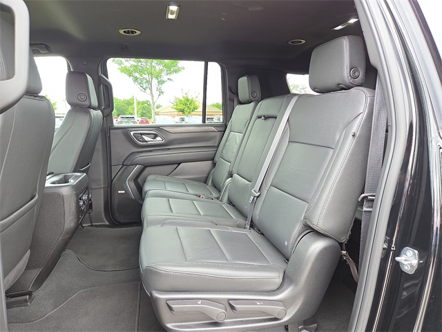 2024 Chevrolet Suburban LT 4WD