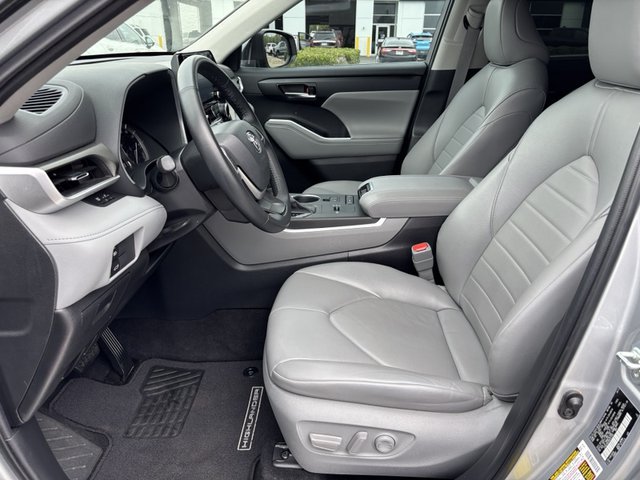 2022 Toyota Highlander XLE FWD