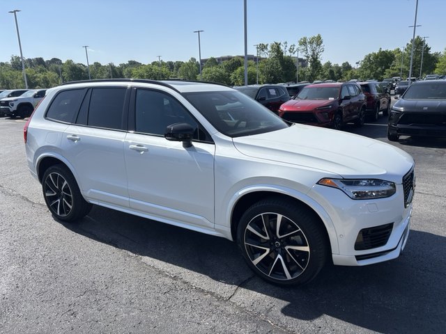 2023 Volvo XC90 Ultimate Dark Theme Recharge