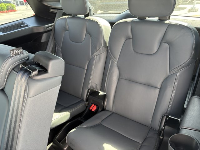 2023 Volvo XC90 Ultimate Dark Theme Recharge