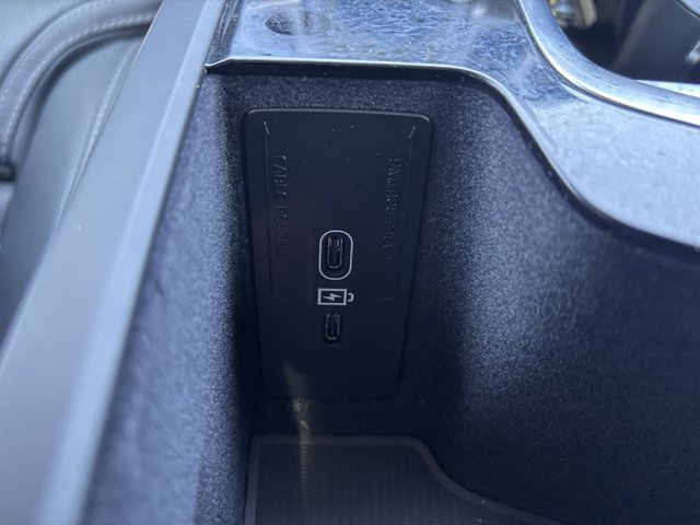 2023 Volvo XC90 Ultimate Dark Theme Recharge