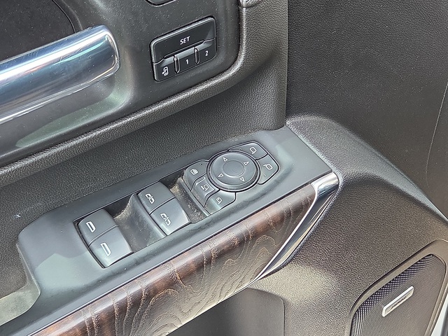 2023 GMC Sierra 3500HD Denali 4WD 172WB