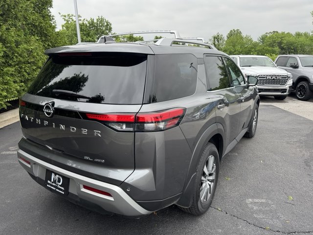 2022 Nissan Pathfinder SL 4WD