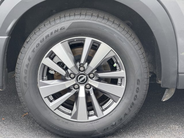 2022 Nissan Pathfinder SL 4WD