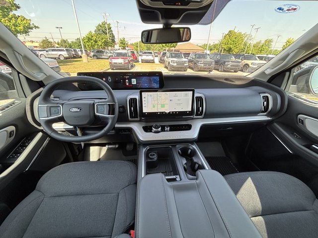 2025 Ford Expedition Active 4WD